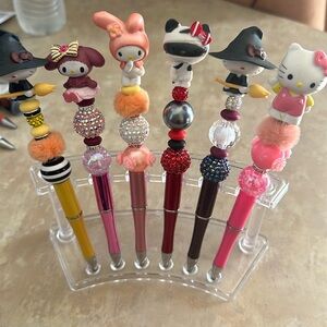 Doorable pens hello kitty
